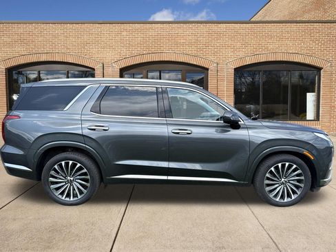 Certified 2025 Hyundai Palisade Calligraphy AWD/4WD image 2