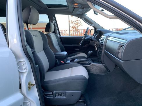 Used 2004 Jeep Grand Cherokee Laredo w/ Trailer Tow Prep Group image 29