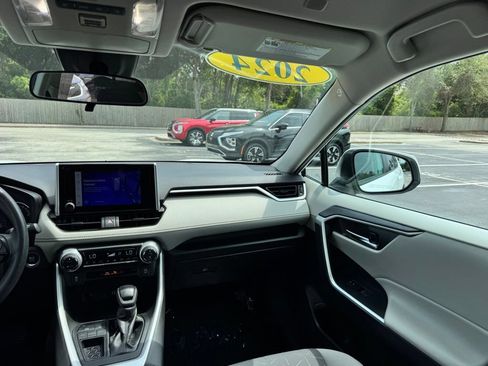 Used 2024 Toyota RAV4 XLE FWD image 25
