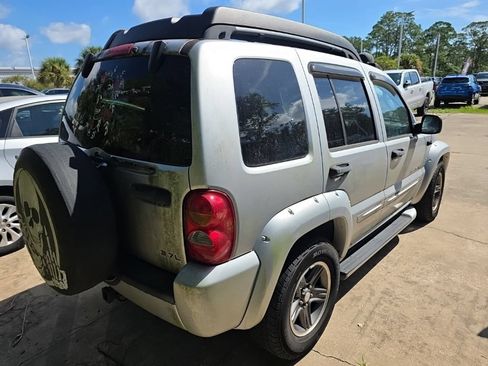 Used 2003 Jeep Liberty Renegade AWD/4WD image 6