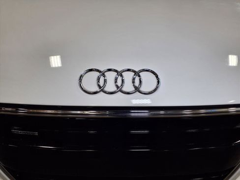 Used 2009 Audi R8 V8 image 22