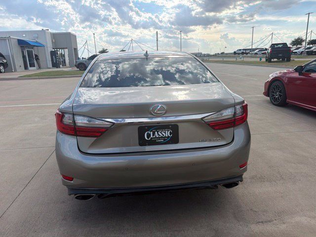Used 2016 Lexus ES 350 w/ Luxury Package w/Wood Trim FWD image 4