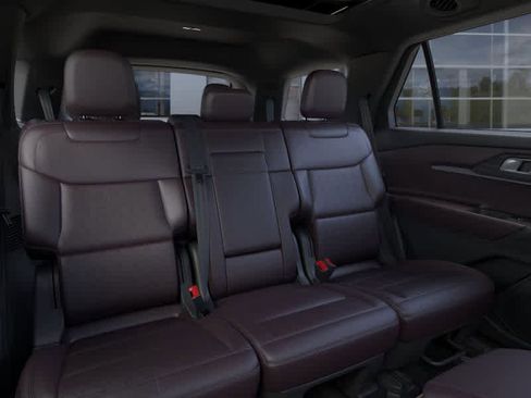 New 2026 Ford Explorer Platinum image 11