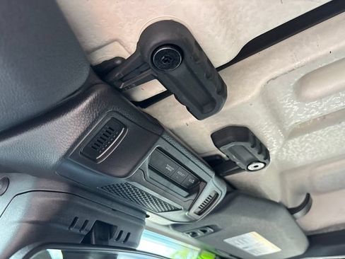 Used 2025 Jeep Wrangler Unlimited Sahara AWD/4WD image 25