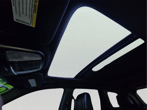 Used 2018 Jeep Grand Cherokee Overland image 22