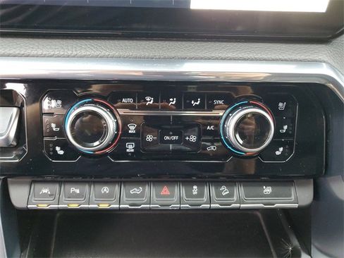 Used 2024 GMC Sierra 1500 Denali w/ Technology Package image 23