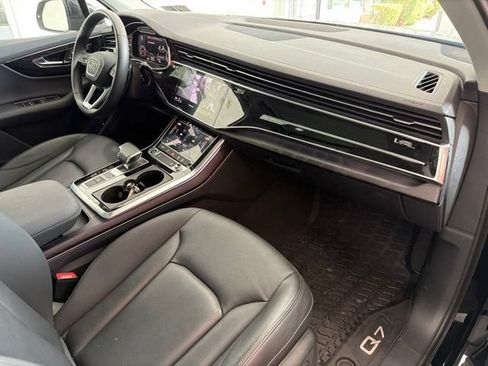 Used 2023 Audi Q7 3.0T Premium AWD/4WD image 14