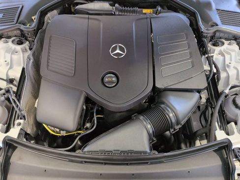 Used 2025 Mercedes-Benz C 300 Sedan image 24