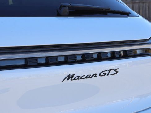 New 2026 Porsche Macan GTS image 6