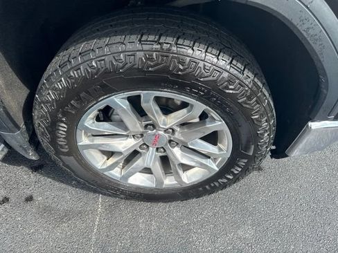 Used 2019 GMC Sierra 1500 SLT w/ SLT Premium Package AWD/4WD image 19