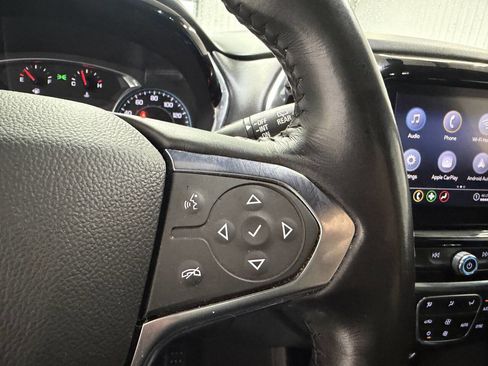 Used 2022 Chevrolet Traverse LT FWD image 20