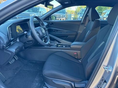 New 2026 Hyundai Elantra SEL Sport image 9