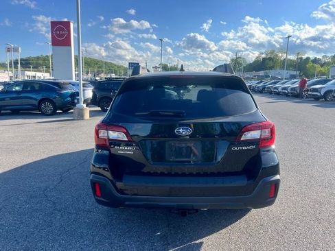 Used 2018 Subaru Outback 2.5i Premium image 6