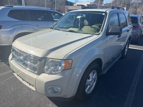 Used 2009 Ford Escape XLT image 11