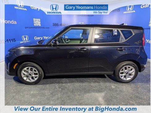 Used 2025 Kia Soul LX w/ LX Technology Package image 9