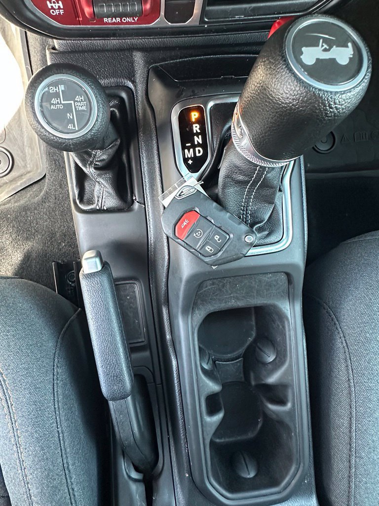 Used 2024 Jeep Wrangler Unlimited AWD/4WD image 19