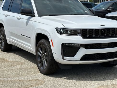 New 2026 Jeep Grand Cherokee L Limited AWD/4WD image 42