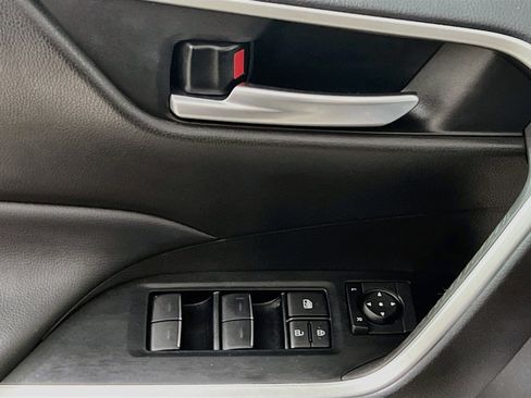 Used 2025 Toyota RAV4 XLE Premium FWD image 17