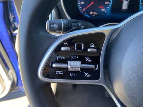 Used 2022 Mercedes-Benz GLC 300 image 29