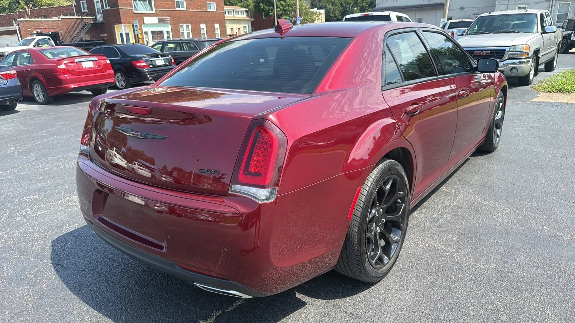 Used 2022 Chrysler 300 S RWD image 5