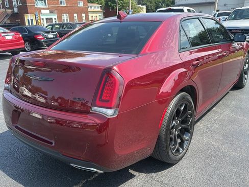 Used 2022 Chrysler 300 S RWD image 5