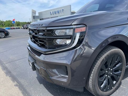 Used 2025 Ford Expedition Platinum w/ Stealth Appearance Package AWD/4WD image 46