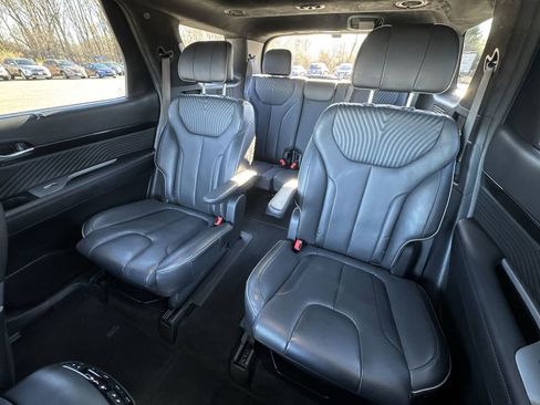 Used 2024 Hyundai Palisade Calligraphy image 24