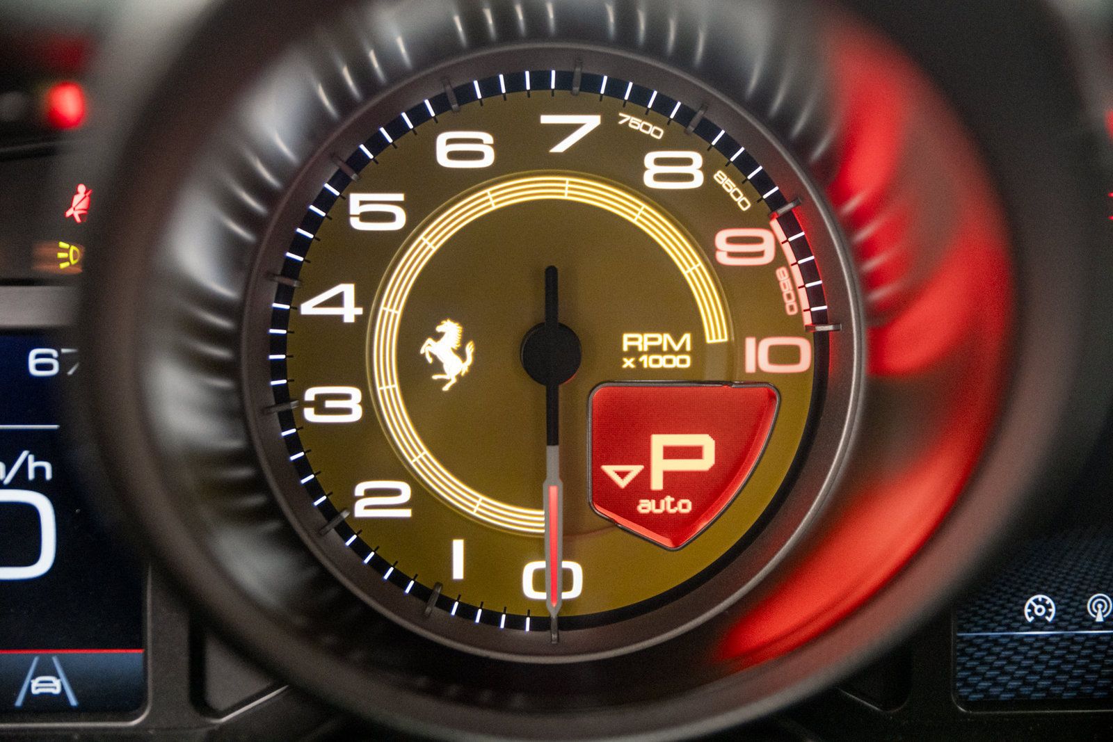 Used 2020 Ferrari 812 Superfast RWD image 29
