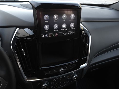 Used 2023 Chevrolet Traverse Premier image 24