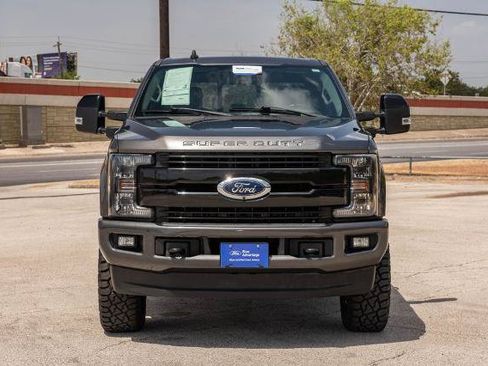 Certified 2019 Ford F250 Lariat w/ Lariat Ultimate Package AWD/4WD image 3