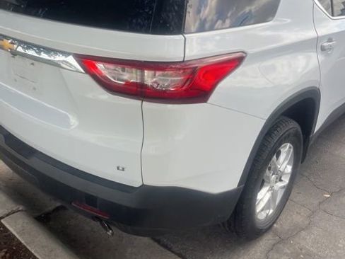 Used 2020 Chevrolet Traverse LT FWD image 6