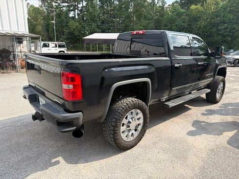 Used 2016 GMC Sierra 2500 Denali w/ Duramax Plus Package AWD/4WD image 5