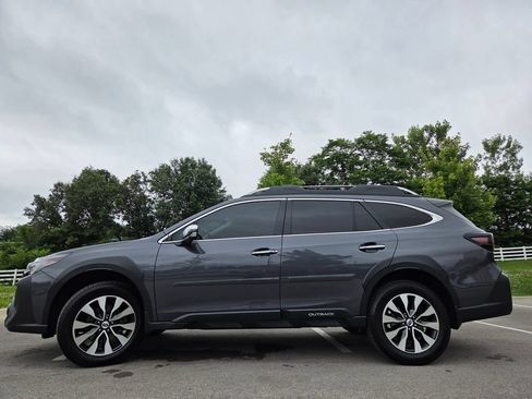 Used 2023 Subaru Outback Touring AWD/4WD image 26