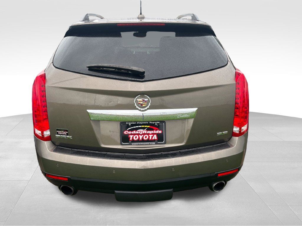 Used 2015 Cadillac SRX Luxury w/ Driver Awareness Package FWD image 4