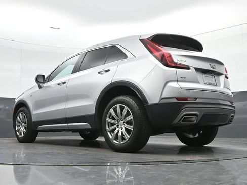 Used 2022 Cadillac XT4 Premium Luxury w/ Safety Alert Package AWD/4WD image 37