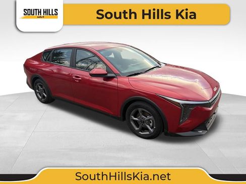 Certified 2025 Kia K4 LXS image 1