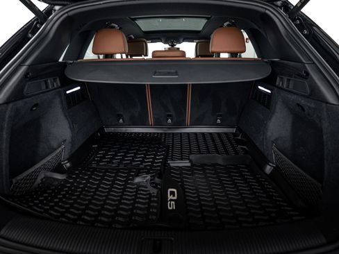 Used 2023 Audi Q5 2.0T Premium w/ Convenience Package image 22