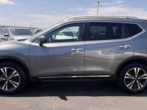 Used 2018 Nissan Rogue SL w/ Premium Package AWD/4WD image 4