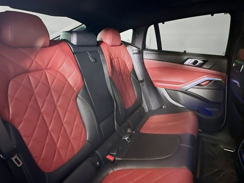 Used 2024 BMW X6 M60i w/ Dynamic Handling Package image 27