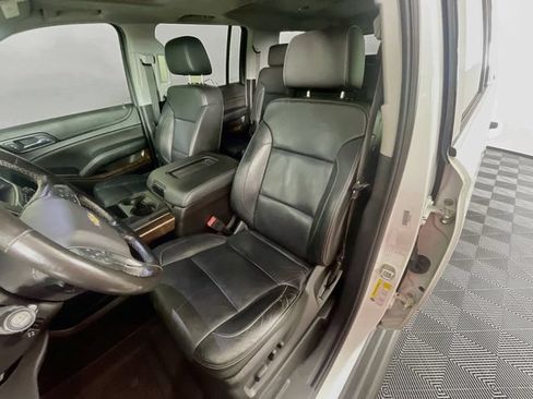 Used 2018 Chevrolet Suburban LT AWD/4WD image 22