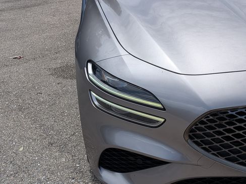 Used 2023 Genesis G70 2.0T w/ Sport Prestige Package RWD image 9