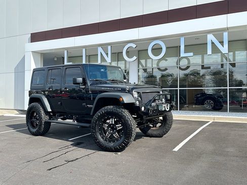 Used 2015 Jeep Wrangler Unlimited Rubicon w/ Connectivity Group image 1