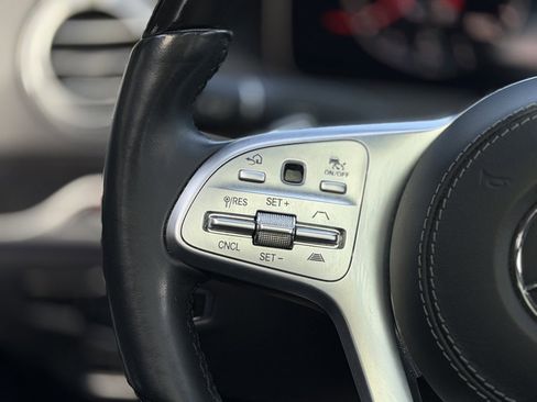 Used 2020 Mercedes-Benz S 560 Sedan image 43