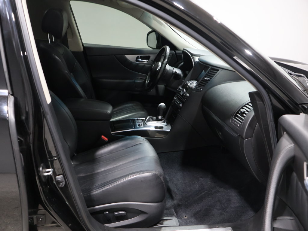 Used 2016 INFINITI QX70 AWD w/ Premium Package image 25