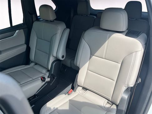 New 2026 GMC Acadia Elevation w/ Super Cruise Package image 13