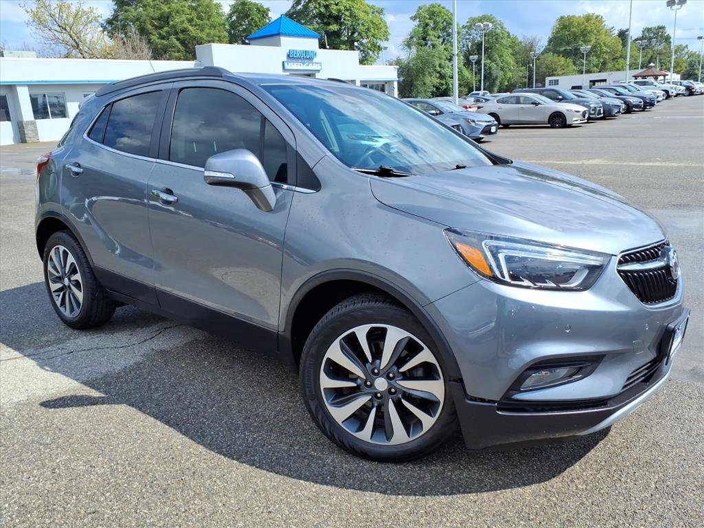 Used 2019 Buick Encore Essence w/ Safety Package II FWD image 2