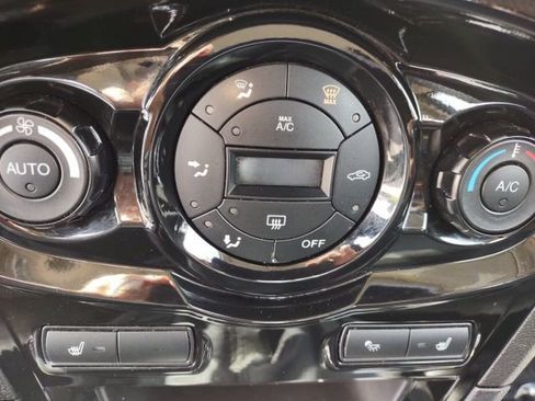 Used 2014 Ford Fiesta Titanium FWD image 16