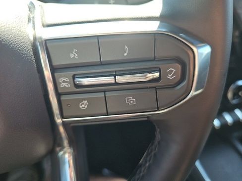 Certified 2025 GMC Acadia Elevation image 19