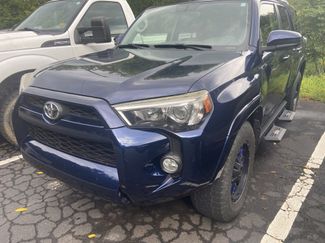 Used 2015 Toyota 4Runner SR5 image 1