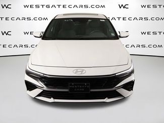 Used 2025 Hyundai Elantra SEL FWD video 2